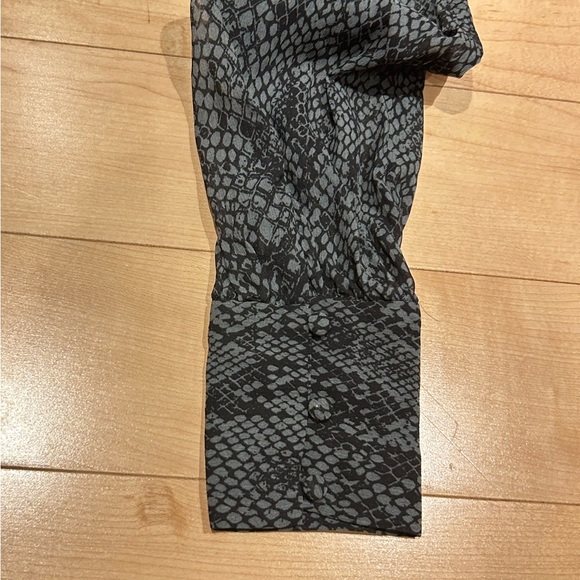 Beautiful Dynamite animal print dress -Size XS - Picture 5 of 5